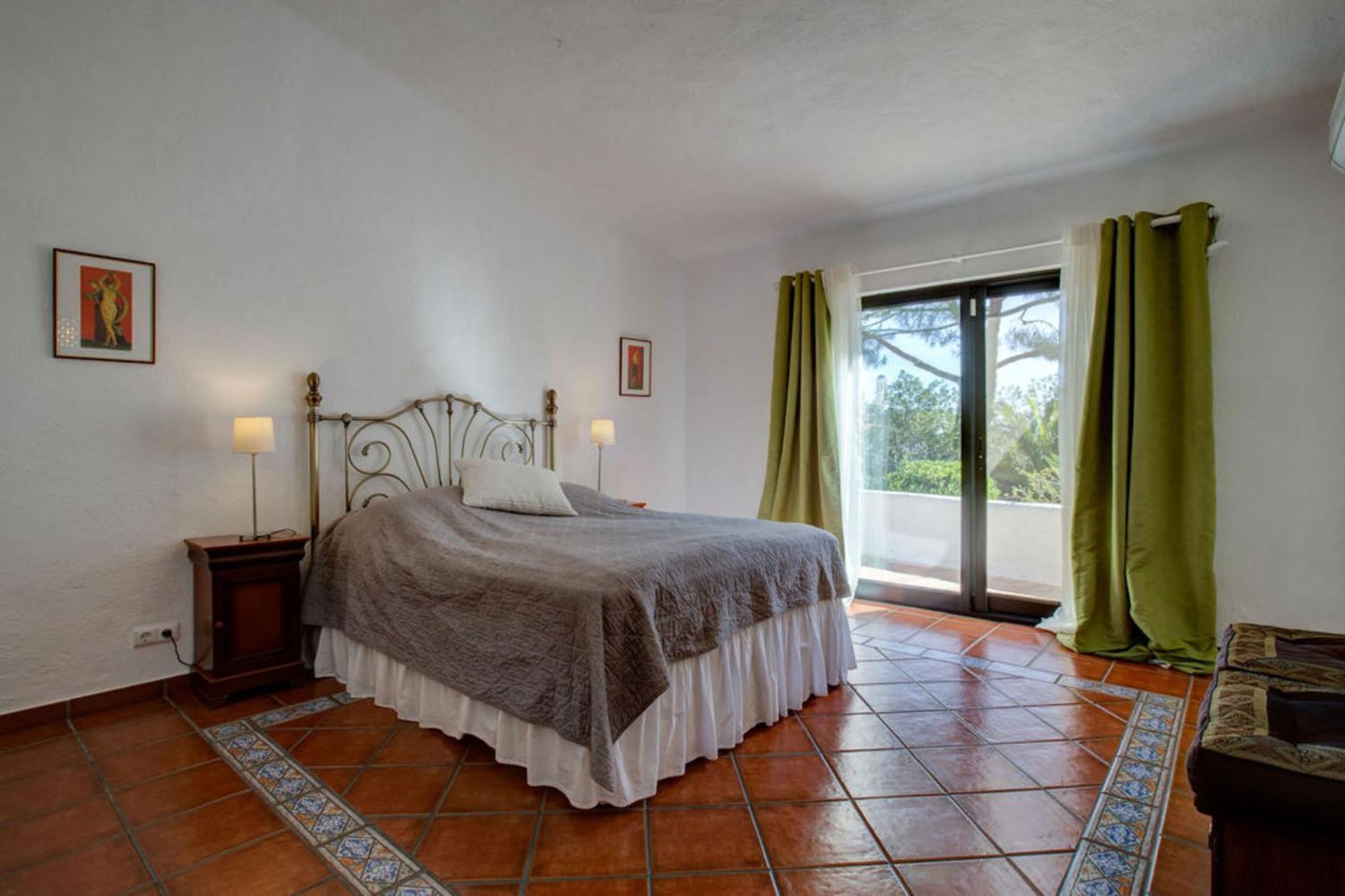 Villa Barlavento - Stunning 4-Bedroom Villa With Tennis Court كارفويرو المظهر الخارجي الصورة
